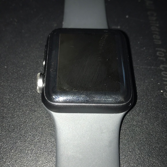 Apple Watch s2 main image 4